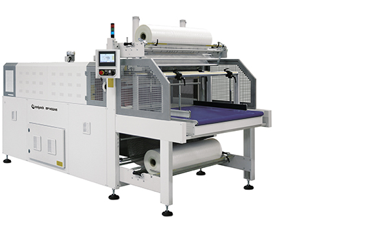 Semi-automatic and automatic shrink wrappers with sealing bar