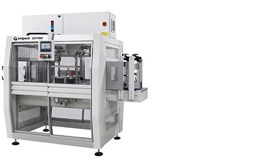Semi-automatic and automatic shrink wrappers with sealing bar